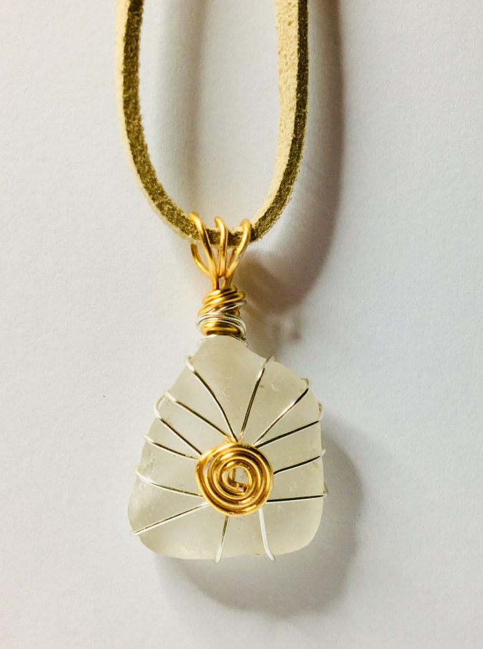 White Frosted Sea Glass & Gilt - Image 2